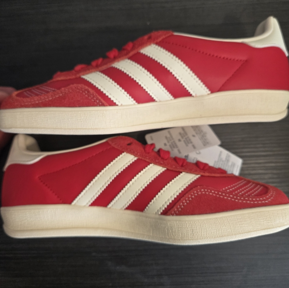 Adidas Gazelle Indoor Scarlet Red Cloud White Size 5/women 6.5 NEW - Picture 5 of 8